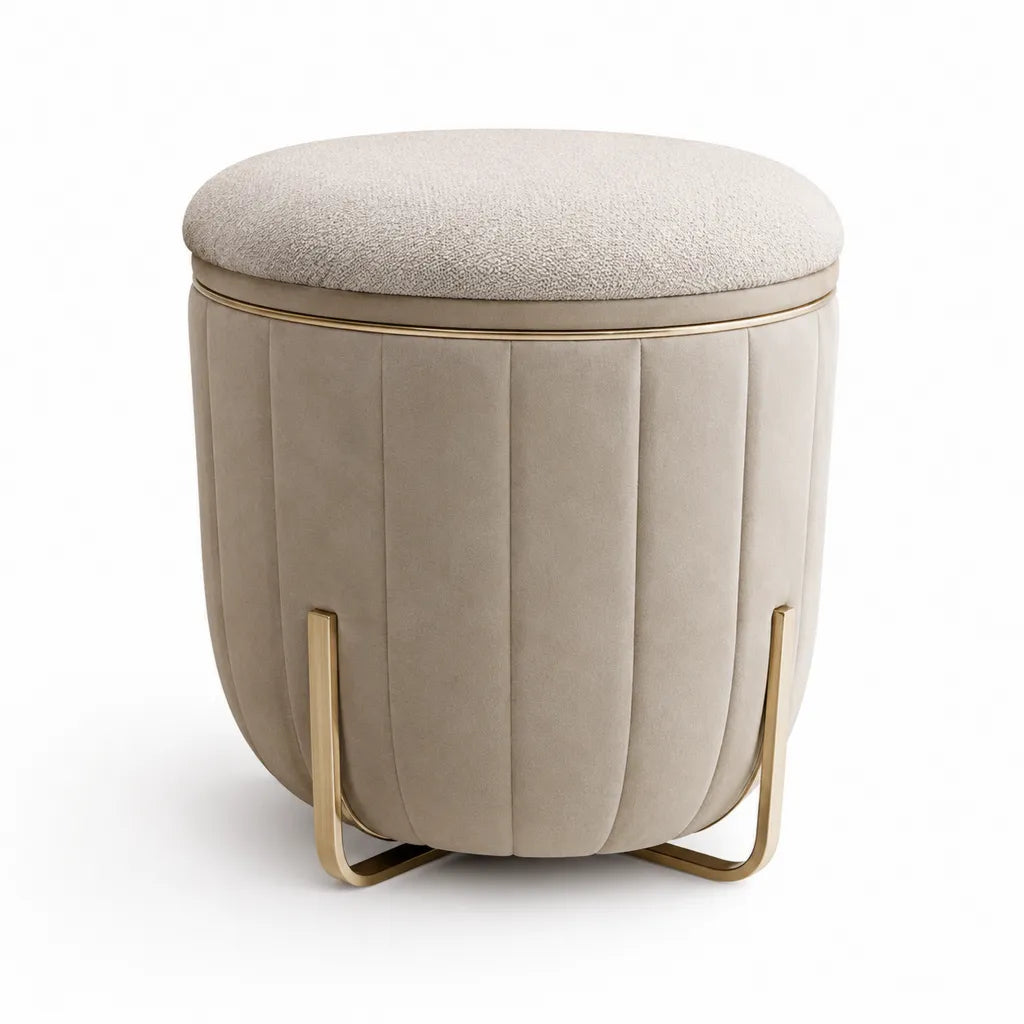 Pouf contenitore rotondo imbottito in poliestere beige con base in acciaio dorato Ø 45 x 50 cm